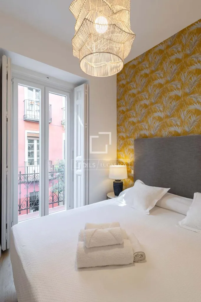 Magamistoad - Exterior Apartment with Balconies in Madrid
