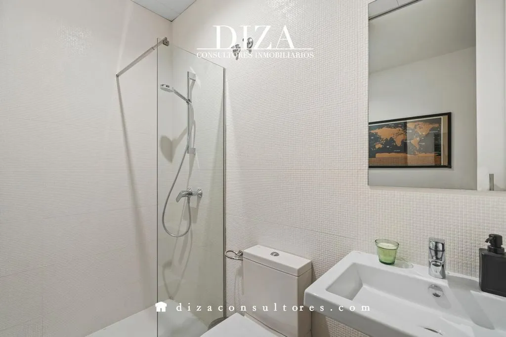 Salles de bain - Luxury Villa with Pool in Alcobendas
