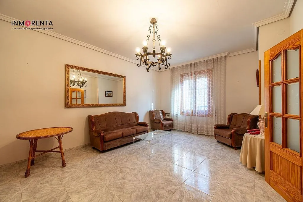Elutuba - Detached House with Terrace in La Mata