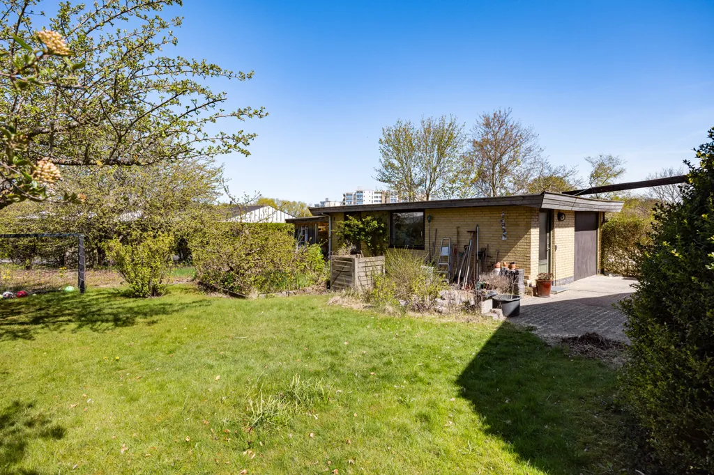 Giardino - Fenced Villa with Garden in Smørumvang