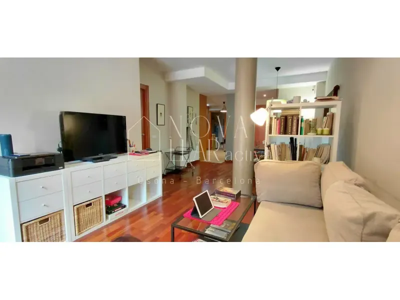Elutuba - Apartment with Terrace in Centelles Centre