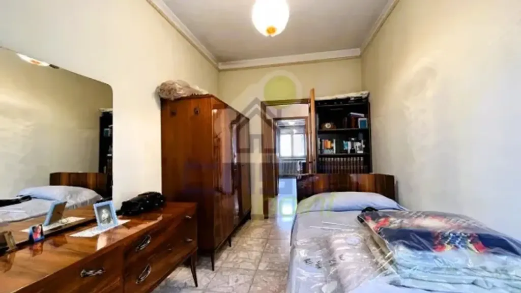 Magamistoad - Villa with Ground Floor Apartment in Asola