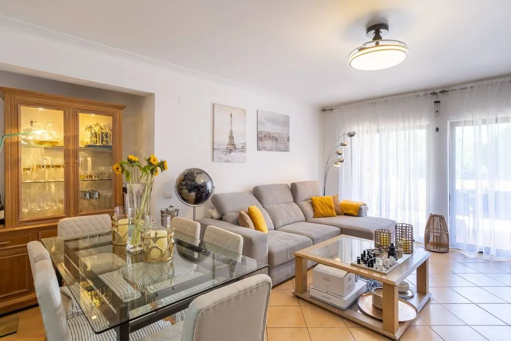 Salle à manger - Luxury Flat with Golf Course Views in Vilamoura