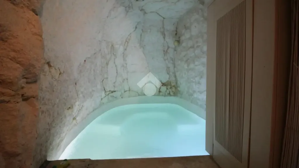 Toad - Restored House with Spa Pool in Ostuni