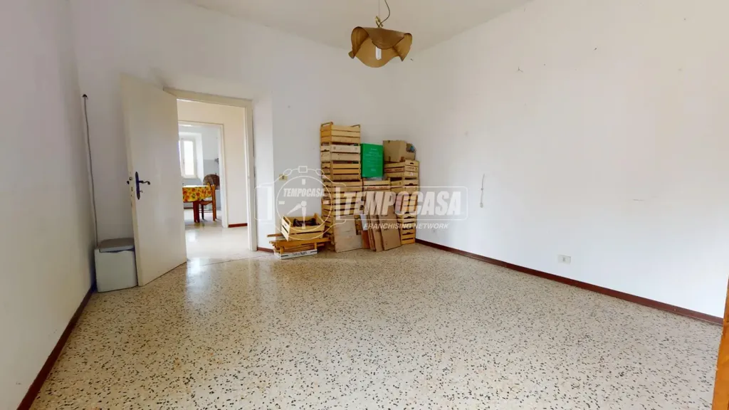 Pièces - Maison 4 pièces à IT