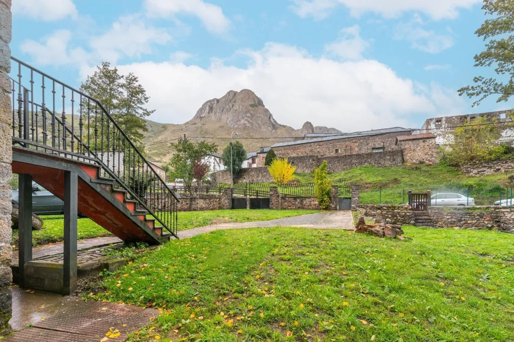 Aed - Converted Watermill with Garden in Babia Valley