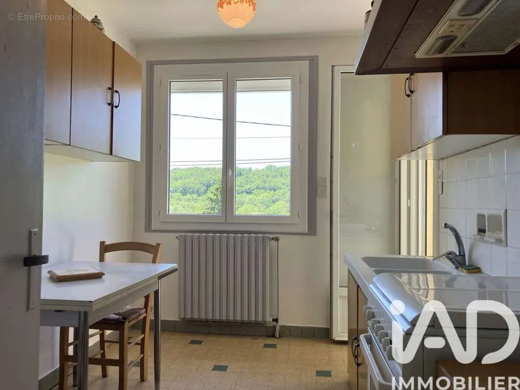 Maison 5 pièces à Couze-Et-Saint-Front