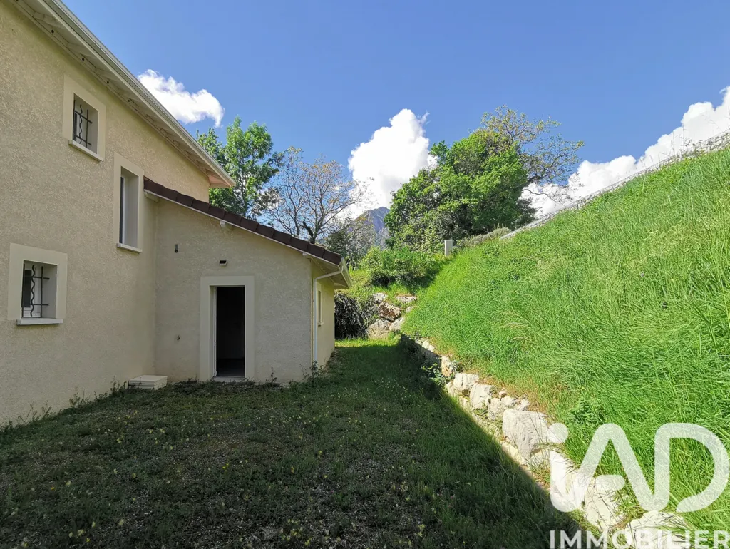 Jardin - Maison avec Vue Panoramique à Saint-Paul-De-Varces