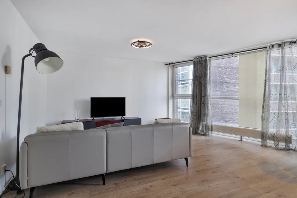 Séjour - 2-Bedroom Apartment with Balcony in Rotterdam