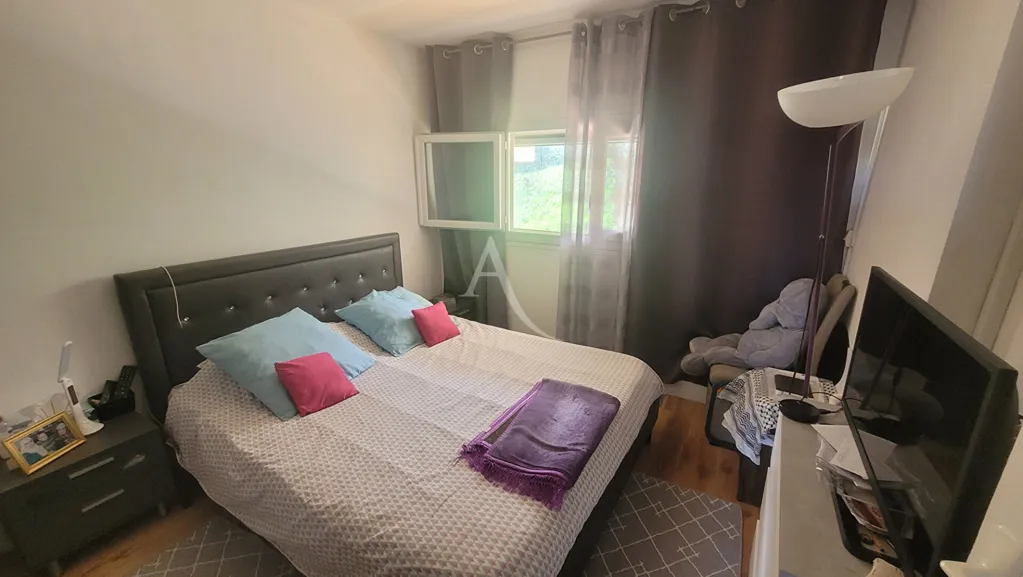 Camere da letto - 3-Bed Flat with Balcony in Grasse