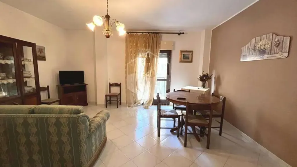 Salle à manger - Spacious 2-Bedroom Apartment near Marsala Centre