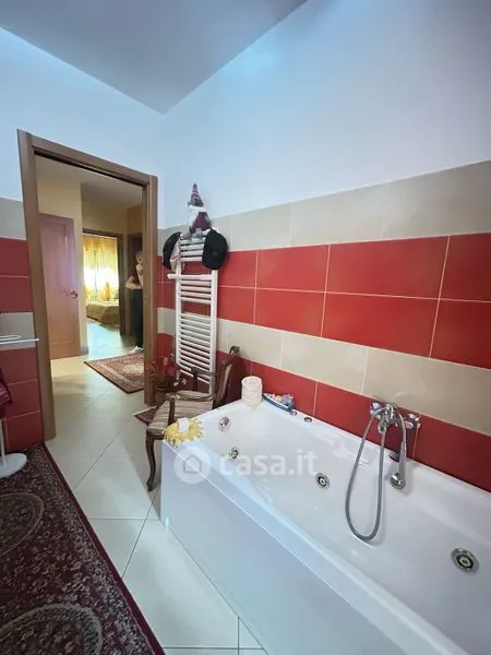 Salles de bain - Modern Apartment with Balcony in Potenza