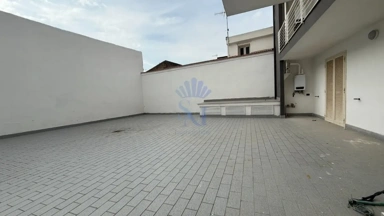 Aed - New Apartment with Large Terrace in San Prisco