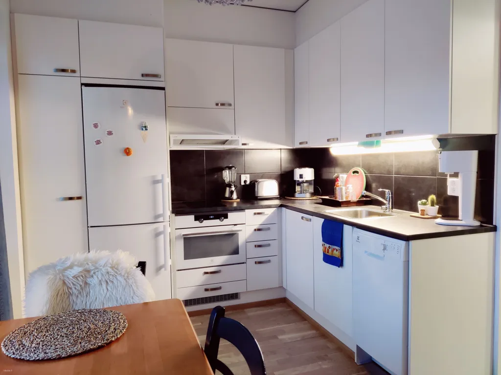 Cuisine - Modern Studio with Balcony in Hatanpää, Tampere
