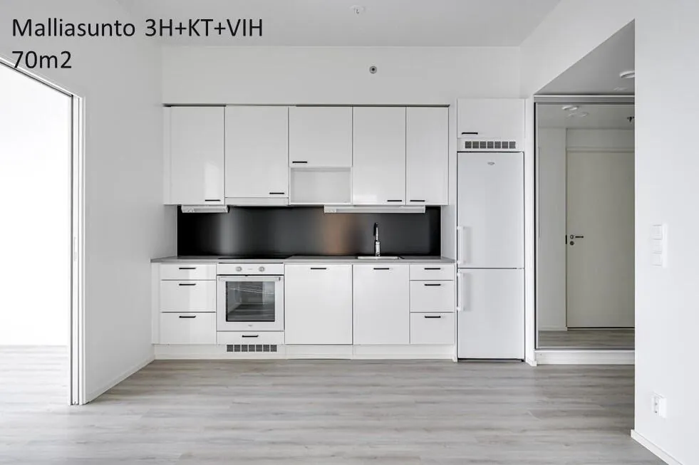Köök - Modern Flat with Glazed Balcony in Aurinkolahti