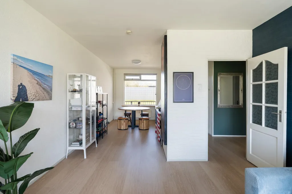 Esik - Galerij Flat with Garden in Rotterdam