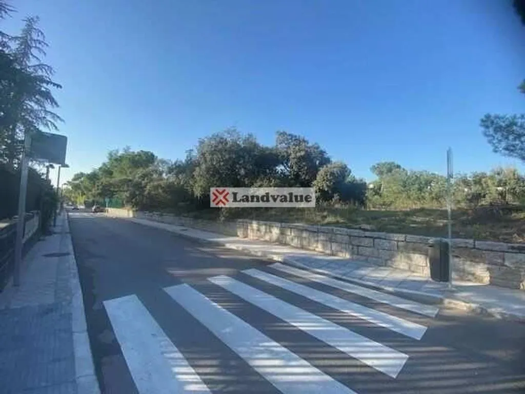 Välivaade - Residential Plot with Development Potential in Madrid
