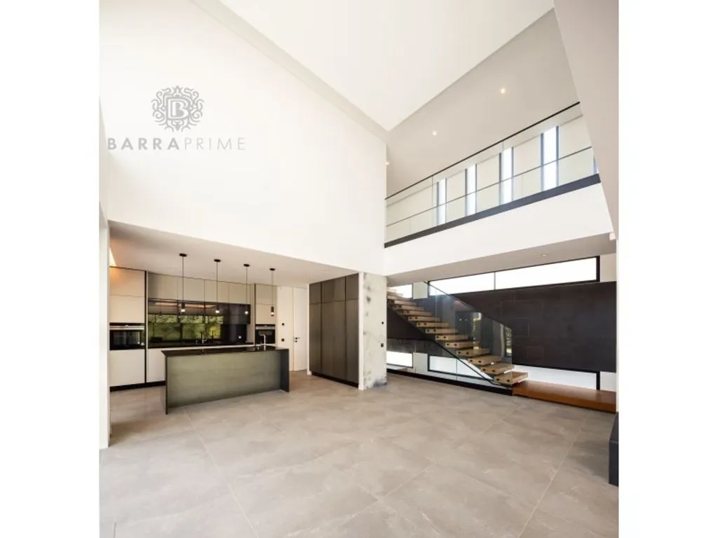 Hallway - Contemporary Villa with Golf View in Vilamoura