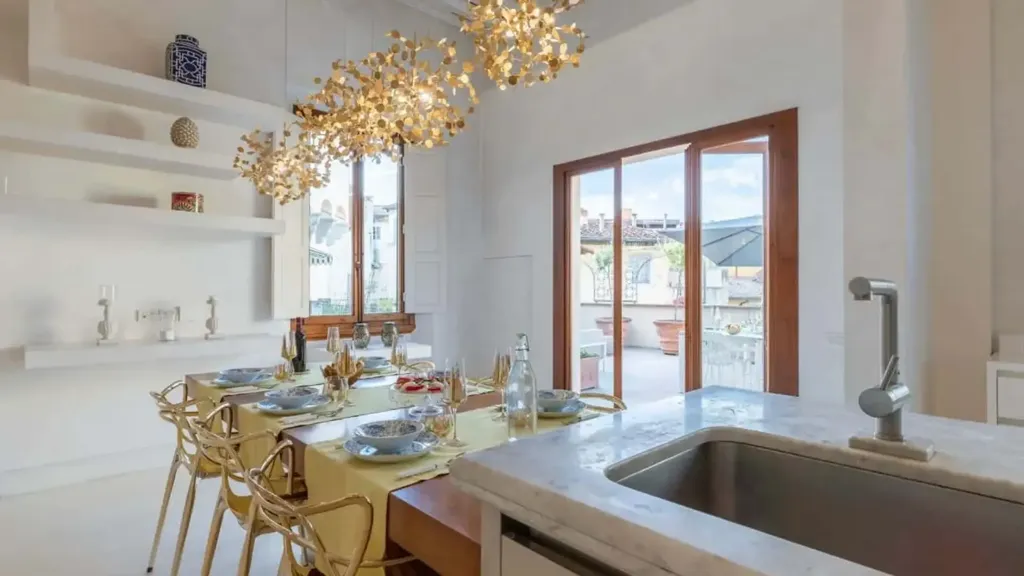 Kitchen - Renaissance-Style Apartment with Terrace in Florence