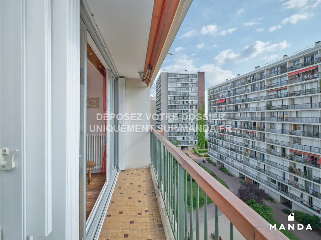 Rõdu - T4 Flat with Balconies in Villejuif
