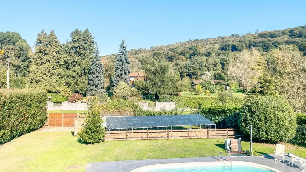 Piscine - Luxury Villa with Pool in Brovello-Carpugnino