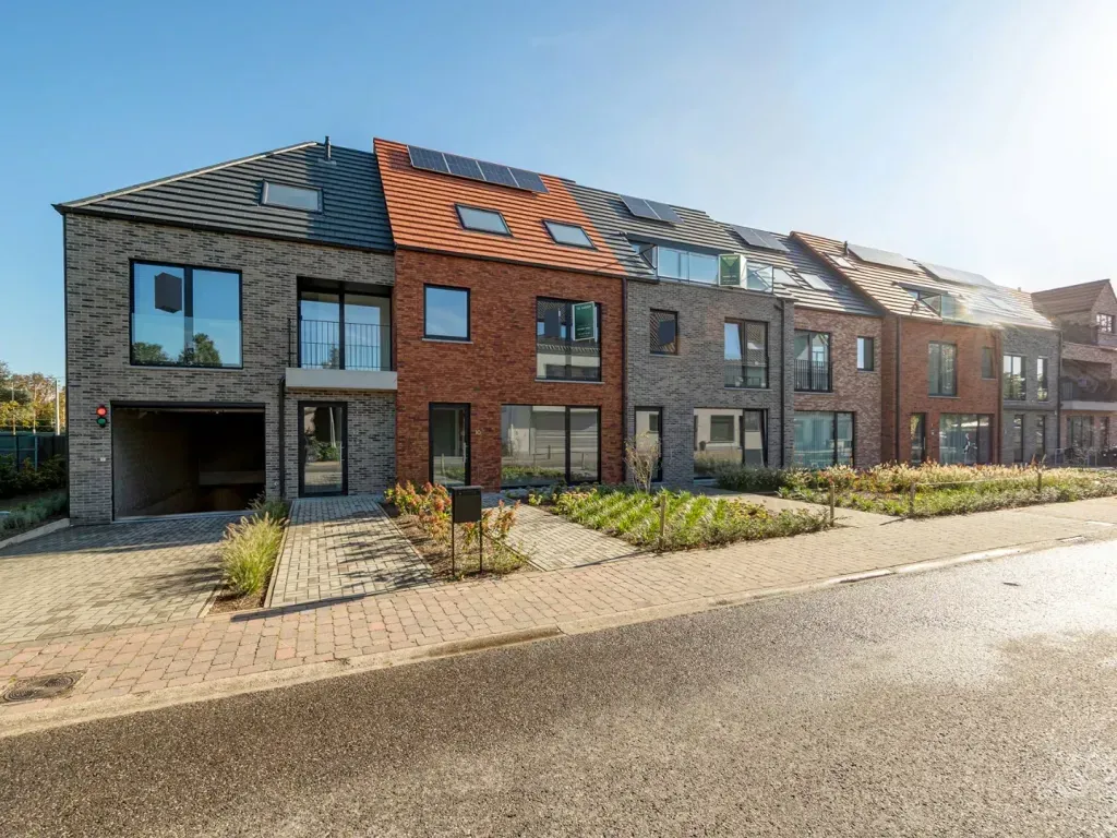 Extérieur - Maison avec Garage Spacieux à Zoersel
