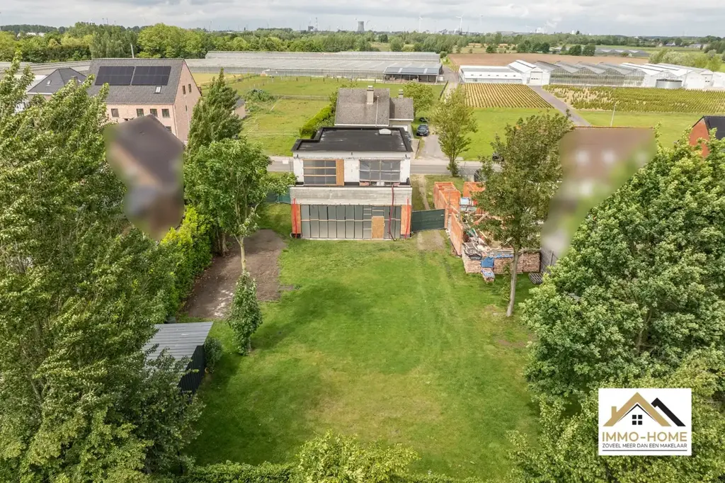 Õhuvaade - Casco House with Large Volume in Modern Project
