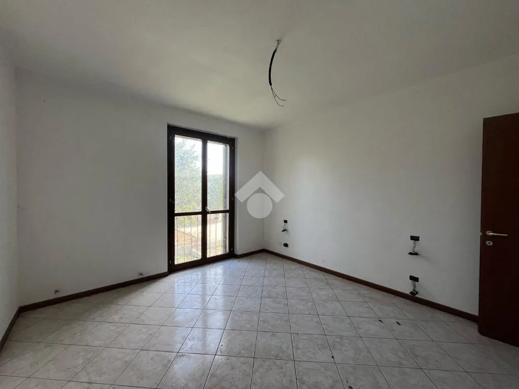 Rooms - Spacious 3-Room Apartment in Cadeo