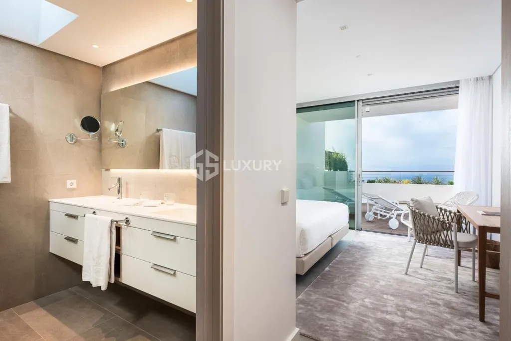 Vannitoad - Luxury Duplex with Ocean View in Abama