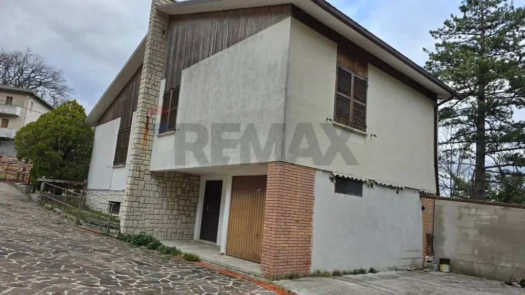 Esterno - Classical Villa with Garden in Sassoferrato