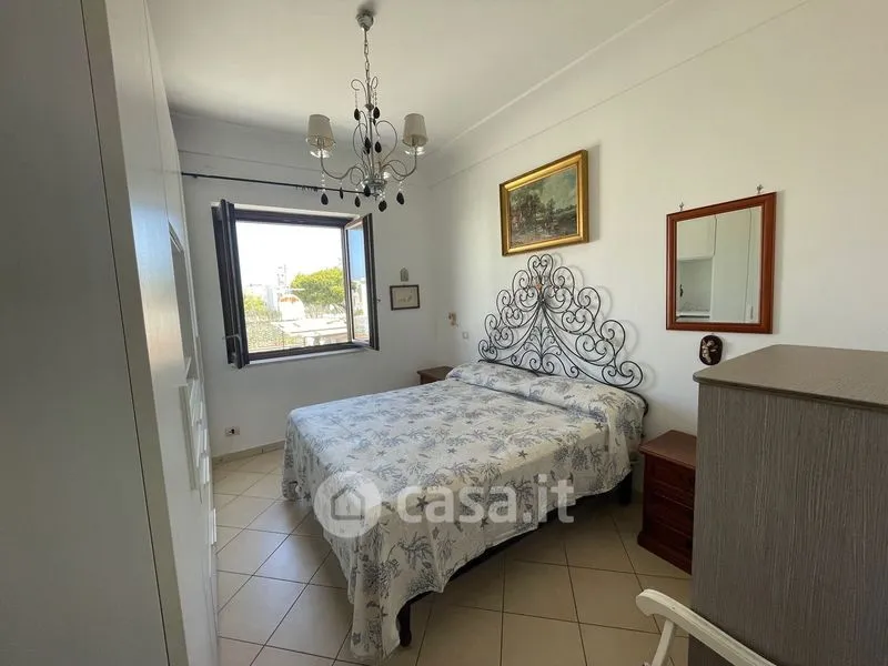 Schlafzimmer - Fully Furnished Apartment in Anacapri Centre