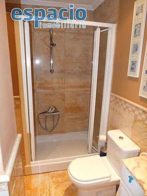 Salles de bain - Apartment with South-West View in Ponferrada