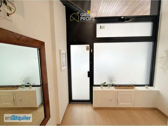 Esik - Reformed Duplex Flat in Chamberí