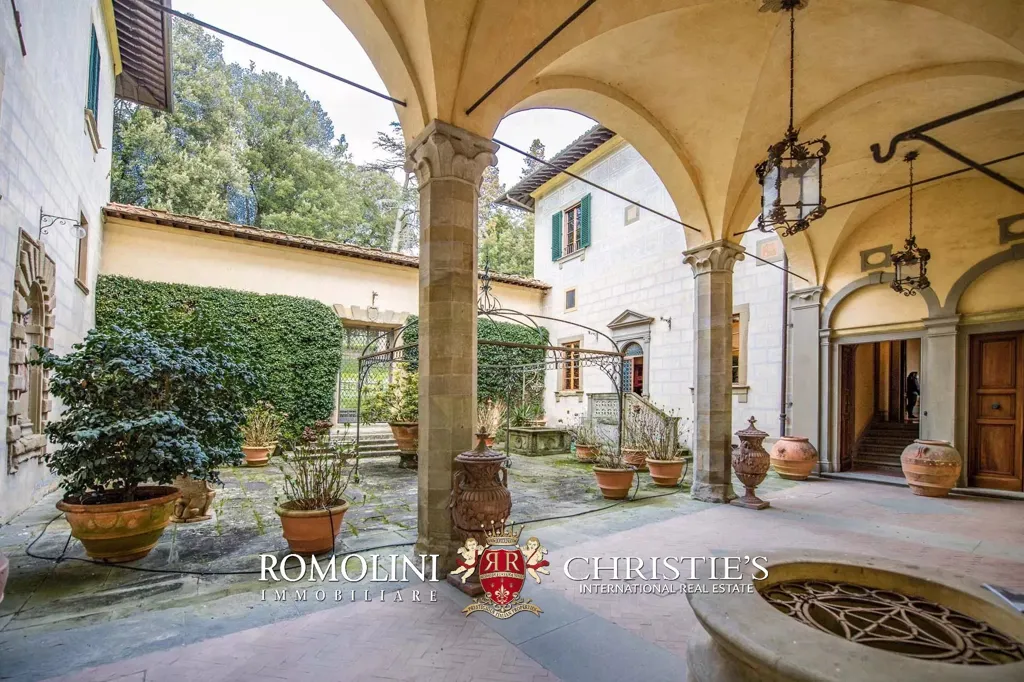 Jardin - Historic Villa with Panoramic Views near Florence