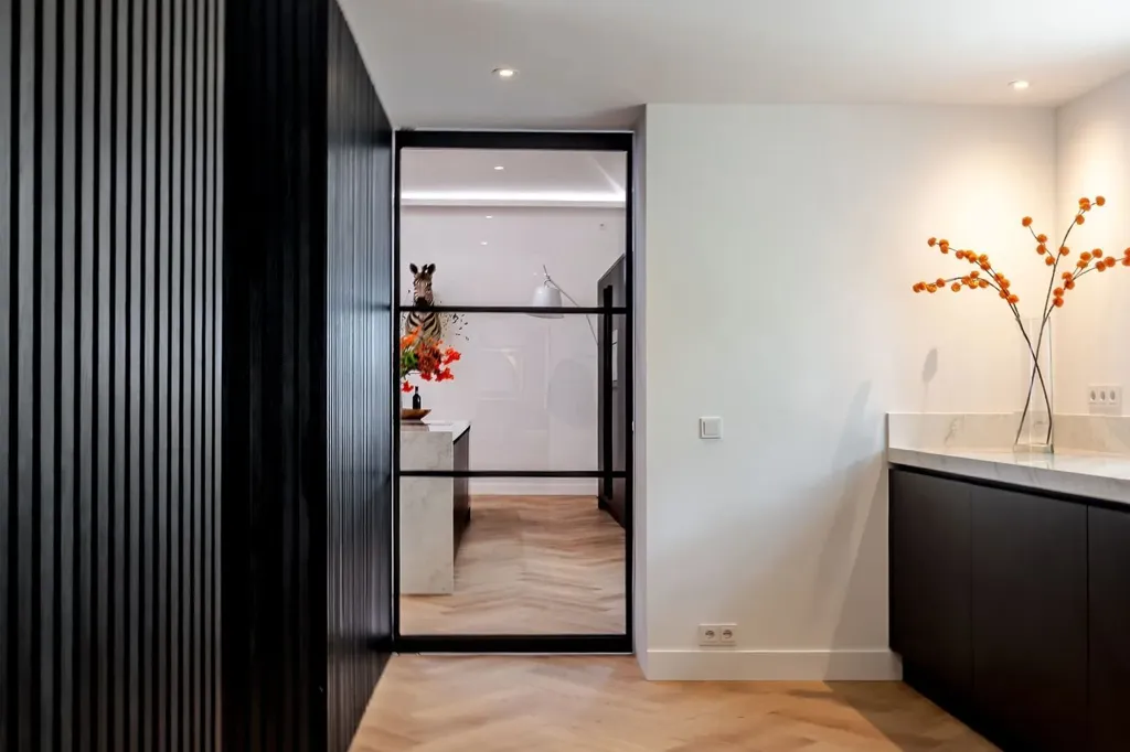 Esik - Renovated Villa with Private Terrace in Breda
