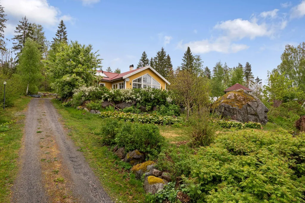 Välivaade - Architectural Villa with Garden in Edsbro