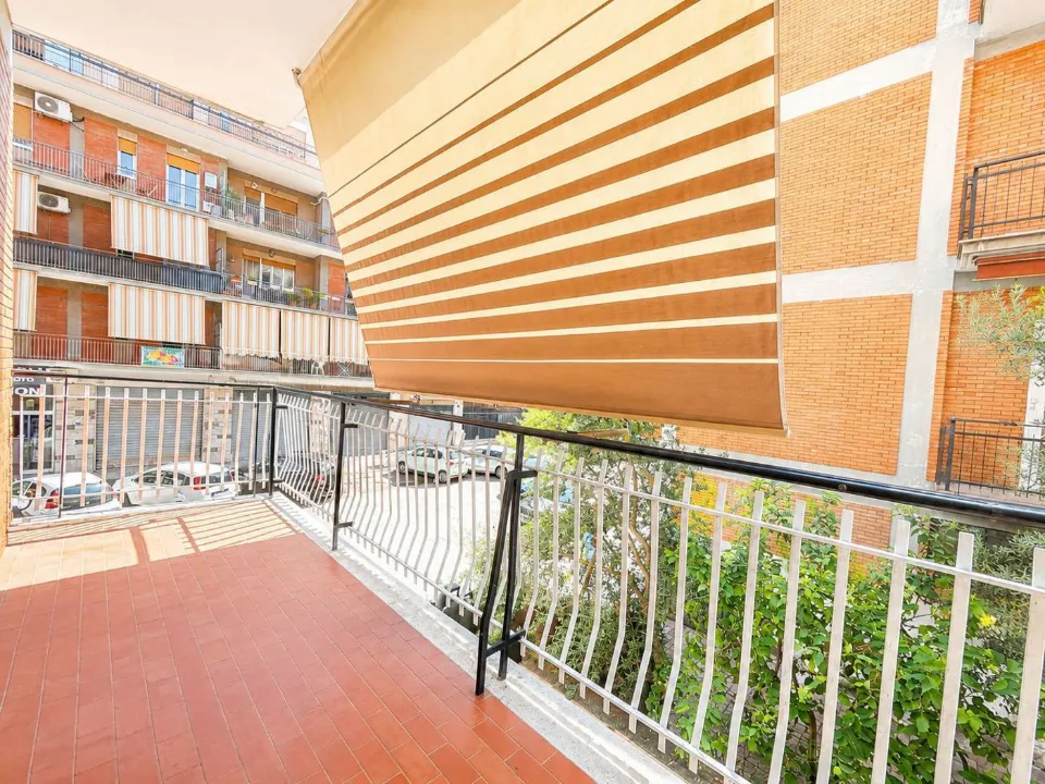 Balcony - Rented Apartment with Balconies in Rome