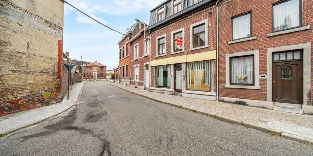 Välivaade - Mixed-Use Property with Garden in Herstal