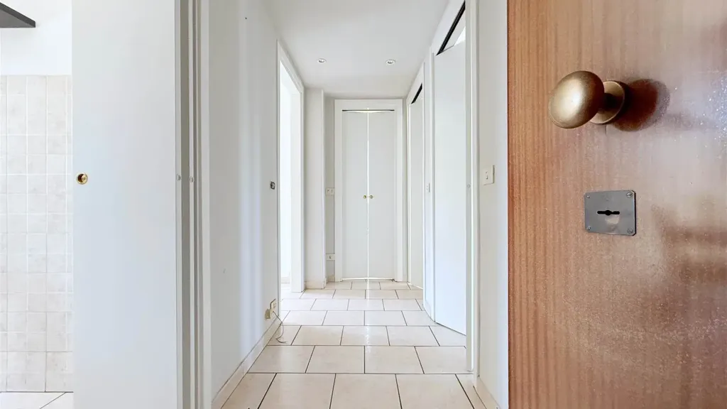 Entrée - Triplex with Geothermal Heating in Vedano al Lambro