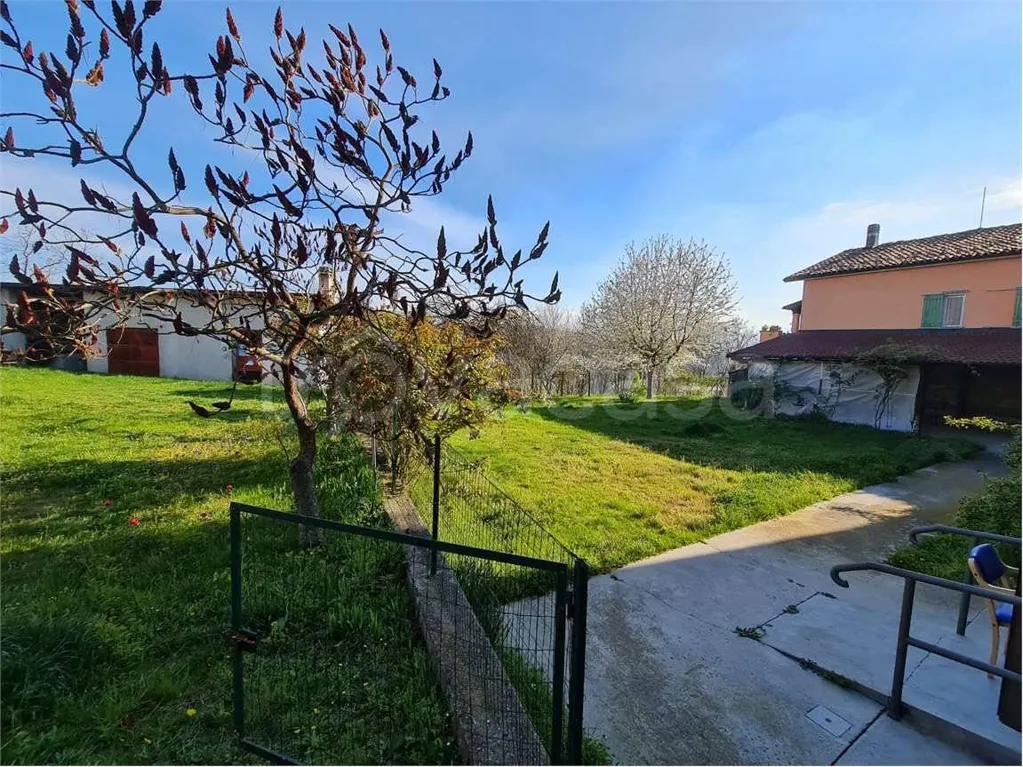 Jardin - Rustic Farmhouse with Pool in Paroldo