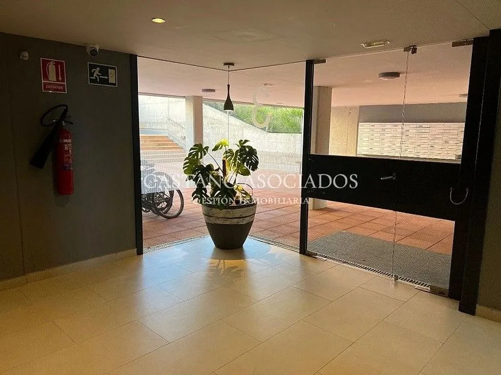 Esik - Apartment with Pool in Nuevo Tres Cantos