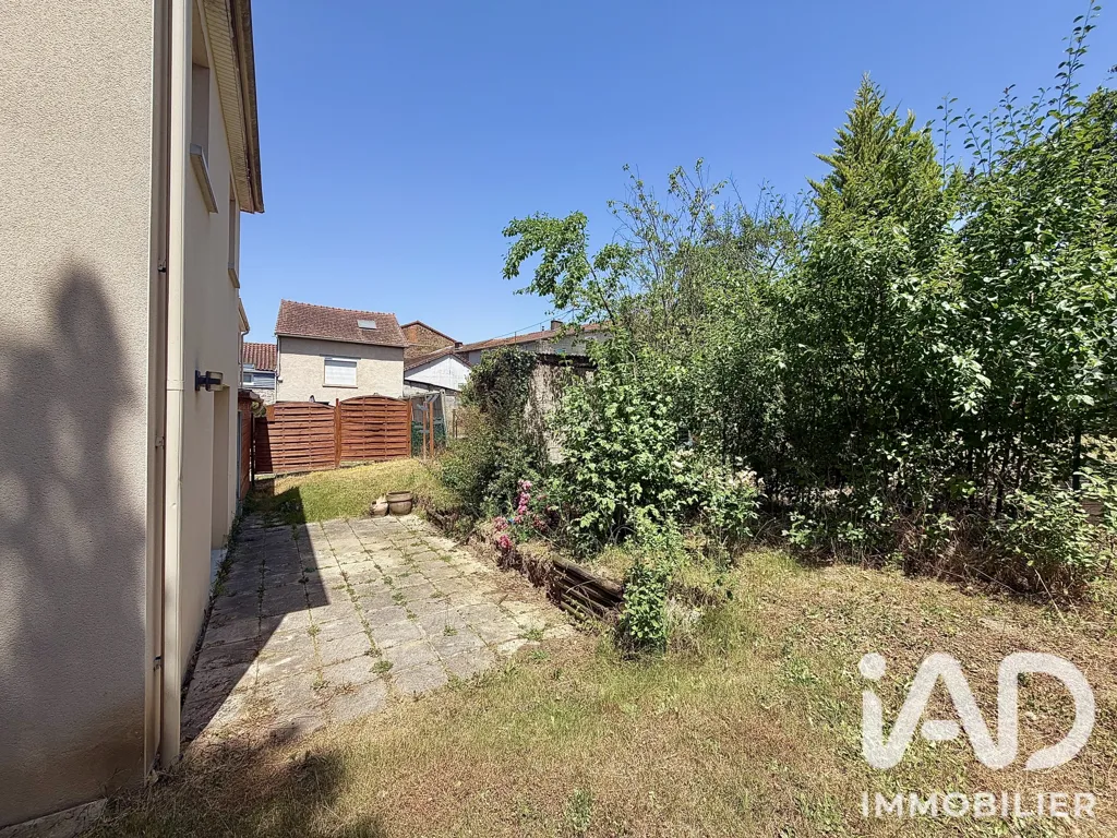 Jardin - Maison Moderne avec Terrasse à Limoges