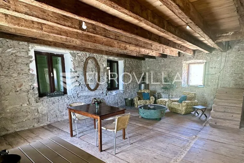 Sala da pranzo - Partially Renovated Stone House, Seafront in Prvić Luka