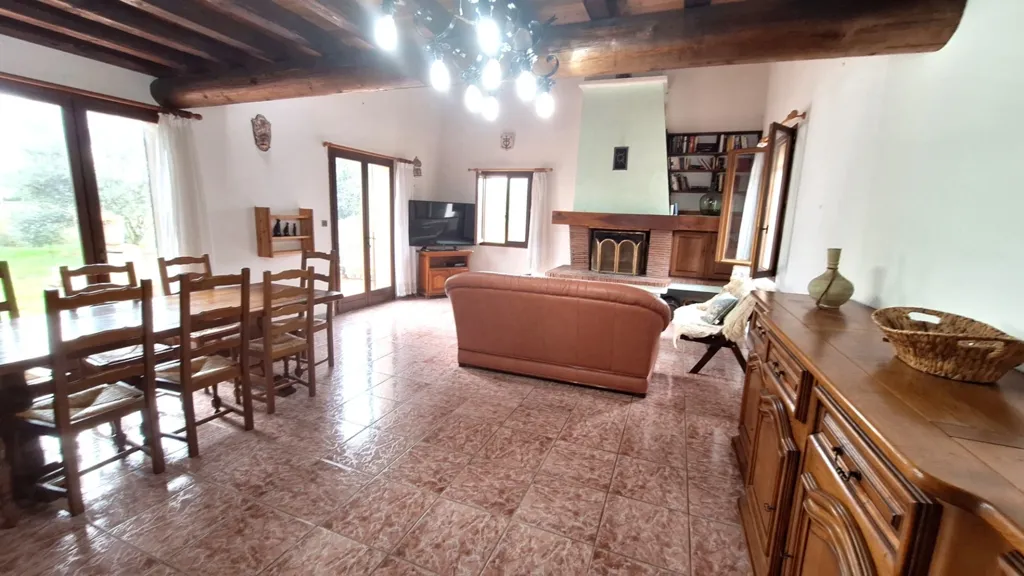 Salle à manger - Maison avec terrasse et jardin à Lauris