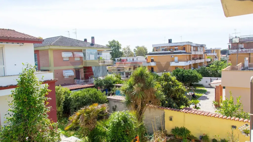 Balcon - Bifamiliar Villa with Terrace in Anzio