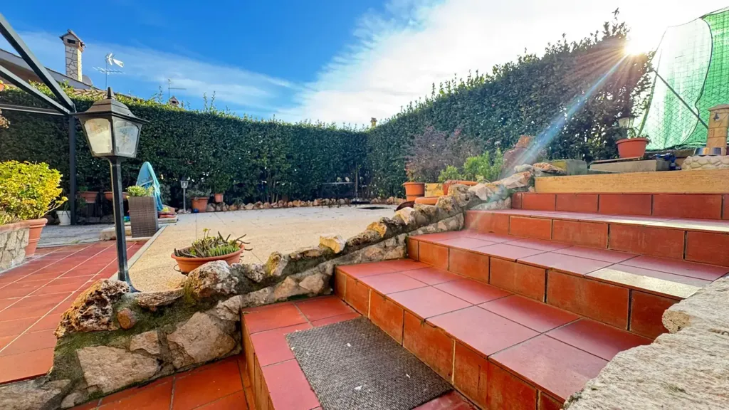 Terrasse - Rustic Villa with Terraces in Guidonia Montecelio