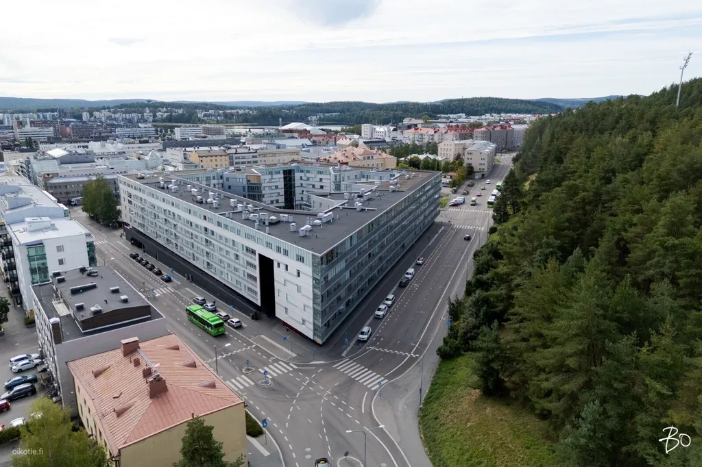 Aerial - Modern Apartment with Balcony in Jyväskylä Centre