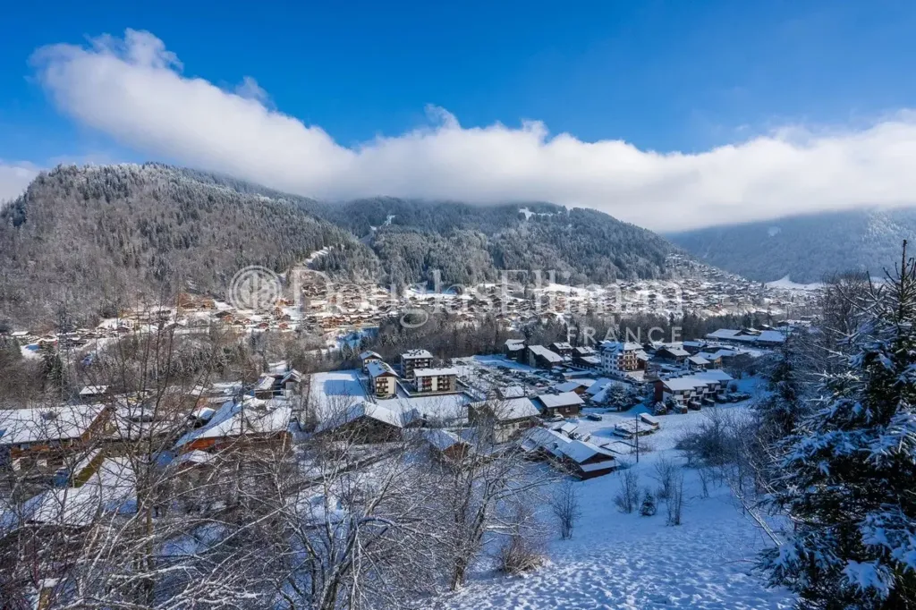 Chalet Moderne avec Vue Panoramique à Morzine