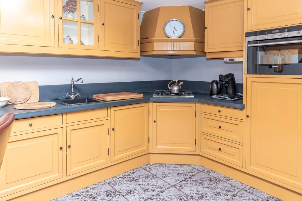 Cuisine - Dual Dwelling with Office Space in Ochten