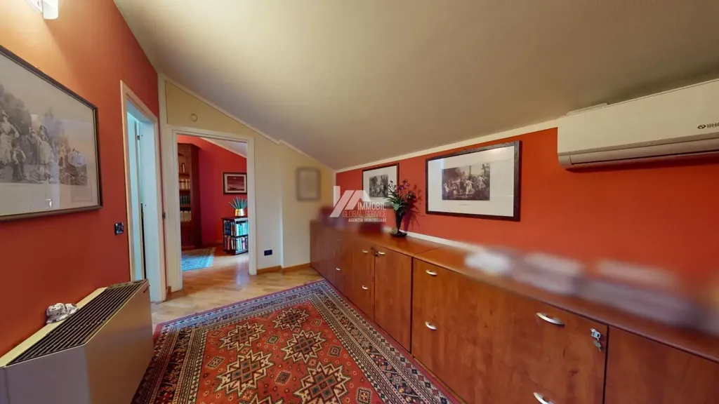 Hallway - Mansard Apartment with Terrace in Brescia Centre